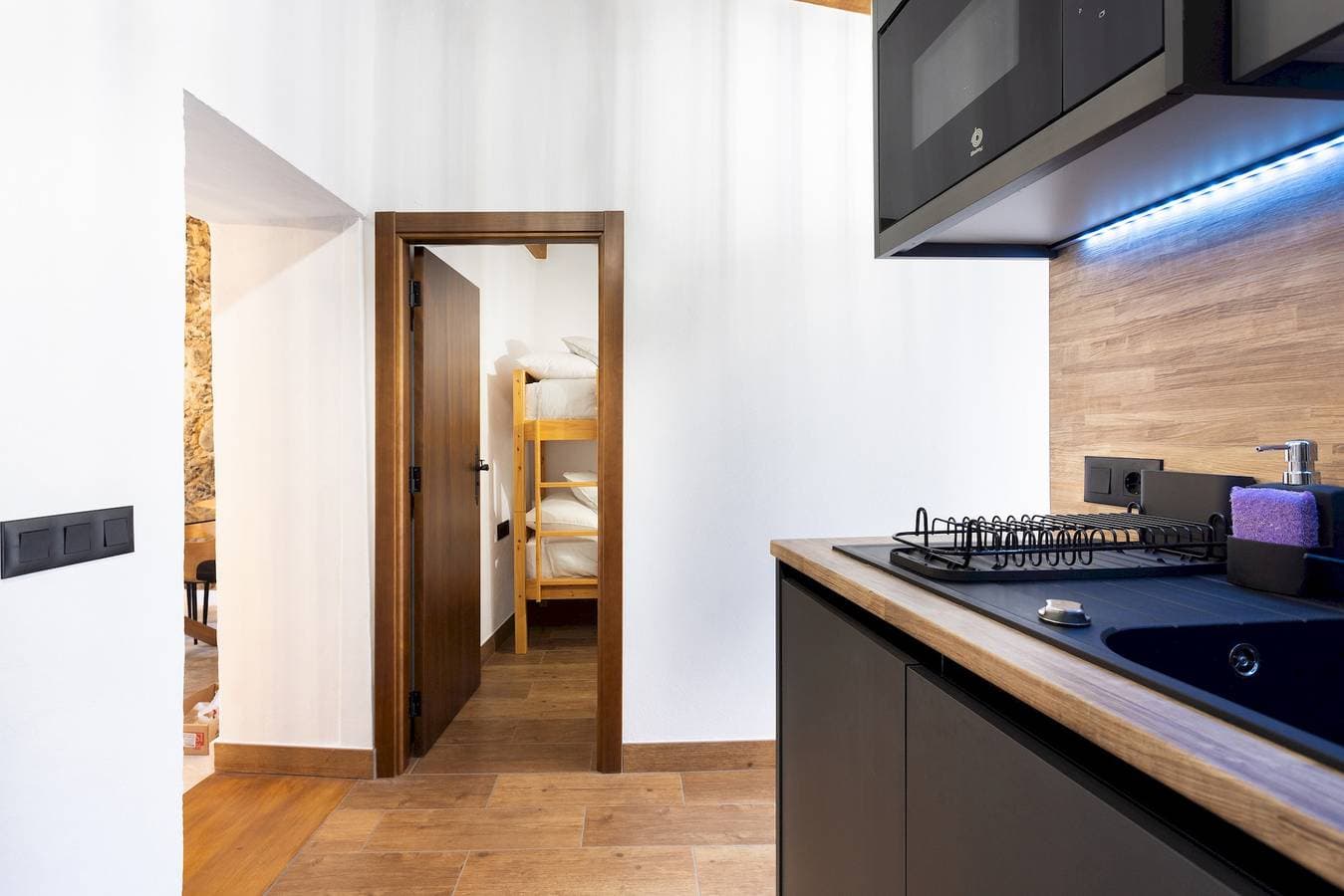 Foto 12 von 33: Ferienwohnung für 4 Personen mit Terrasse