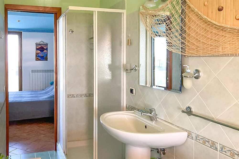 Foto 4 von 18: 1 bedroom gorgeous apartment in Montefiascone