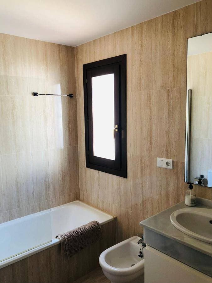Foto 4 von 17: Four-Bedroom House
