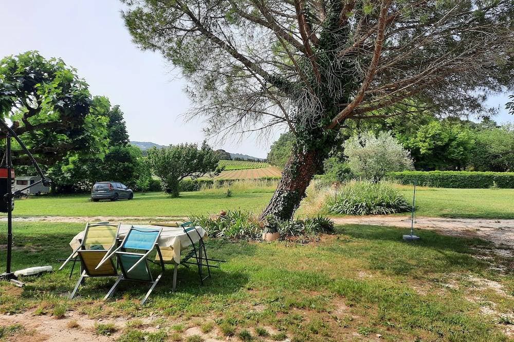 Fully Pmr-accessible furnished apartment in the heart of an organic farm, ideal for couples or frien... 1