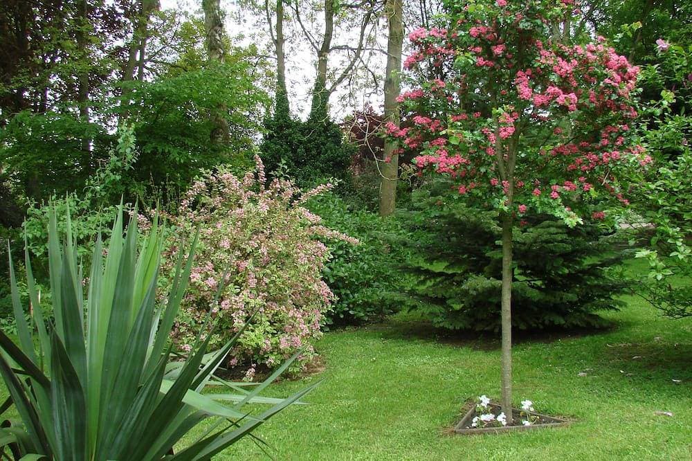 Foto 8 von 30: Herzlicher Empfang in einem wunderschönen, normannischen Garten !