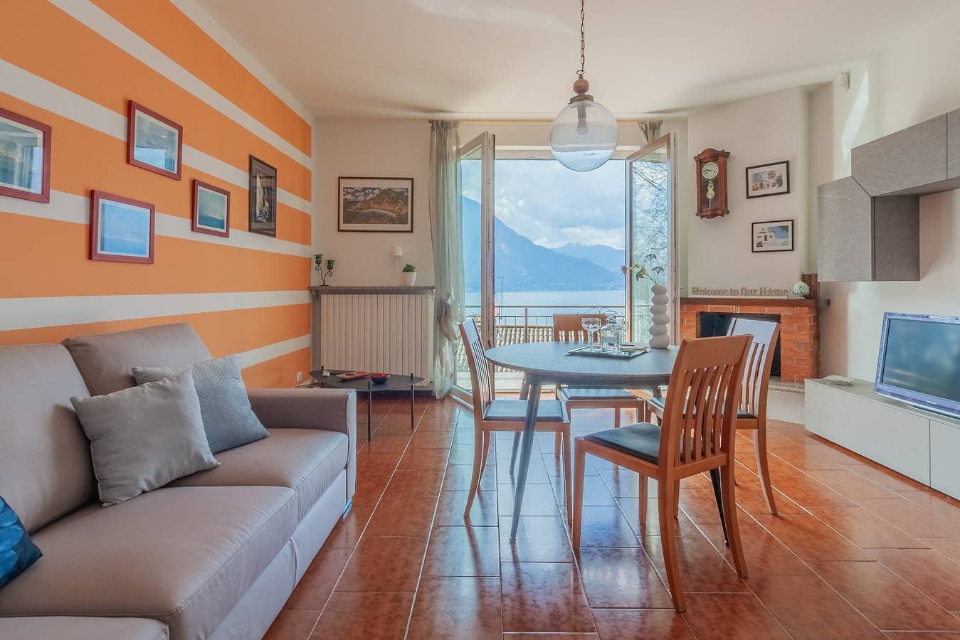 Candy House 1
