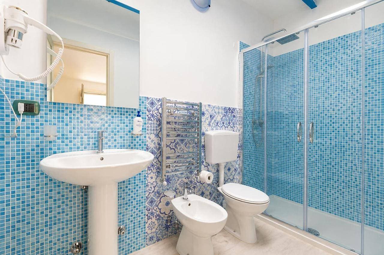 Foto 9 von 9: Standard Double Room