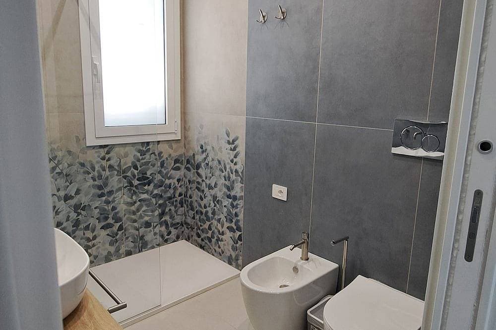 Foto 6 von 19: Beachfront villa with a garden and private parking on the property.