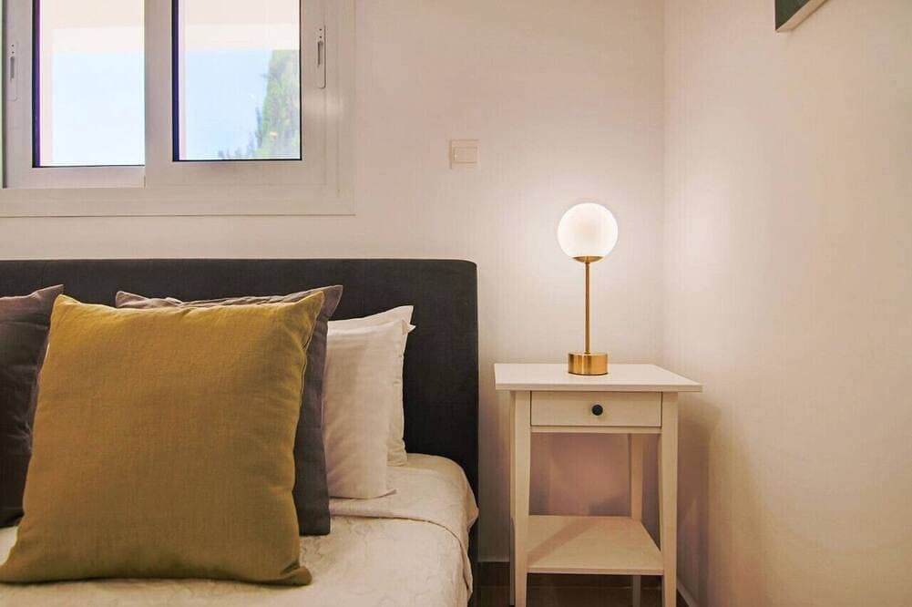 Foto 2 von 19: Phaedrus Living: Seaside Luxury Limnaria 172