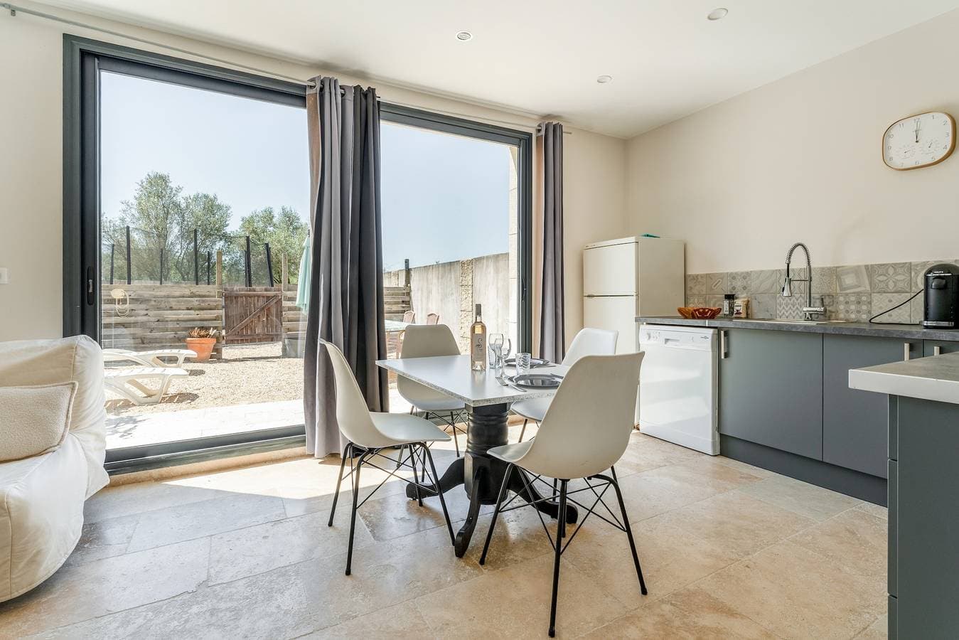 Foto 3 von 25: Cottage „Mas Delorme 2“ mit Gemeinschaftspool, WLAN und Klimaanlage