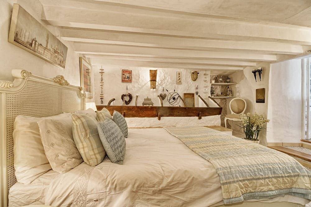 Foto 3 von 23: Romantic 1 bed with private patio overlooking orange grove
