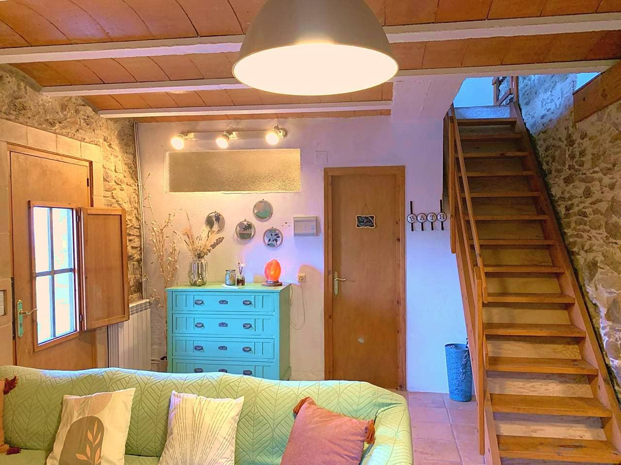 Foto 5 von 31: Casa Rural 'Masia Sa Calma - La Tribu' mit Bergblick, Gemeinschaftsterrasse und WLAN