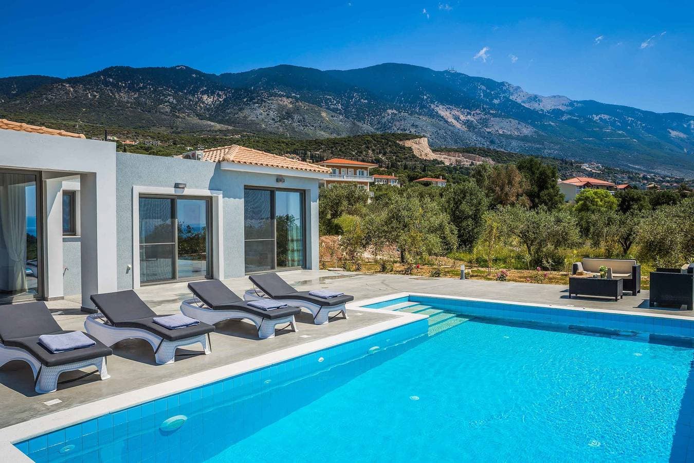 Foto 3 von 21: Villa für 4 Personen mit Pool