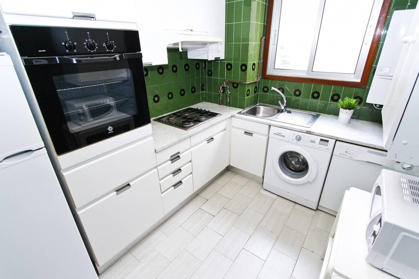 Foto 7 von 28: Ferienwohnung für 6 Personen mit Balkon
