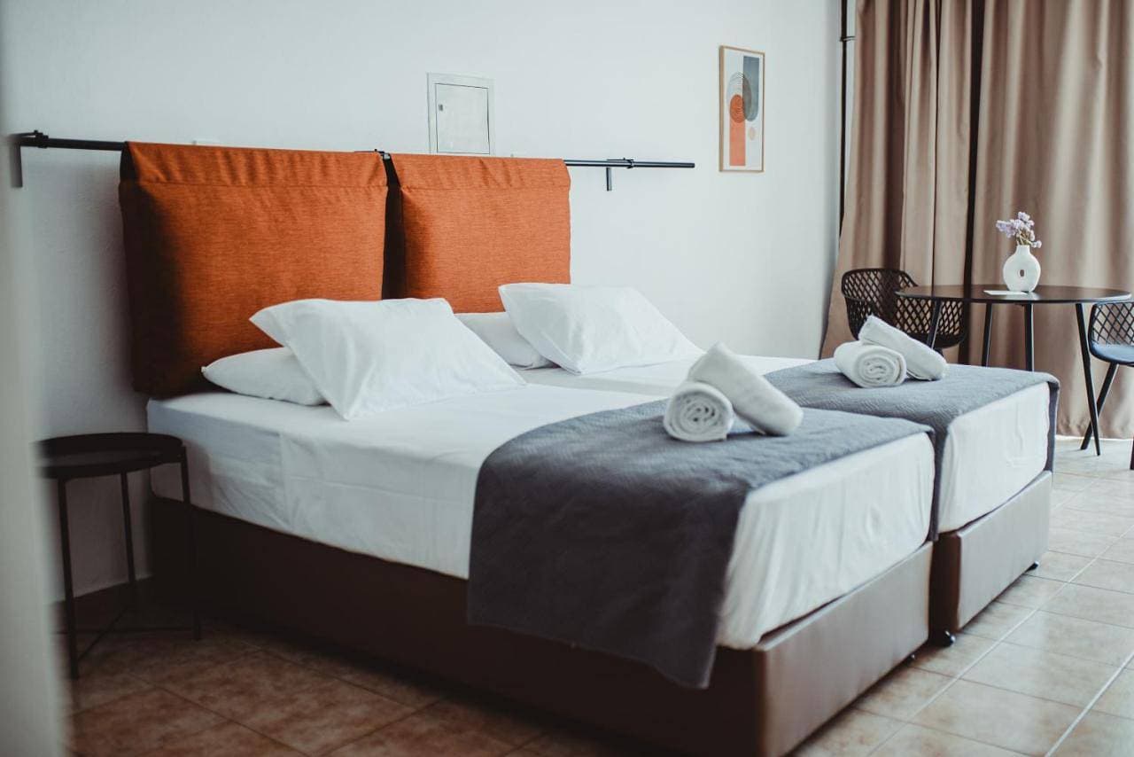 Ovis Hotel Apartments 1
