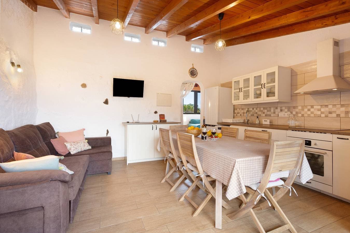 Foto 7 von 41: „La Vega Rural“ mit privatem Pool, Terrasse und WLAN