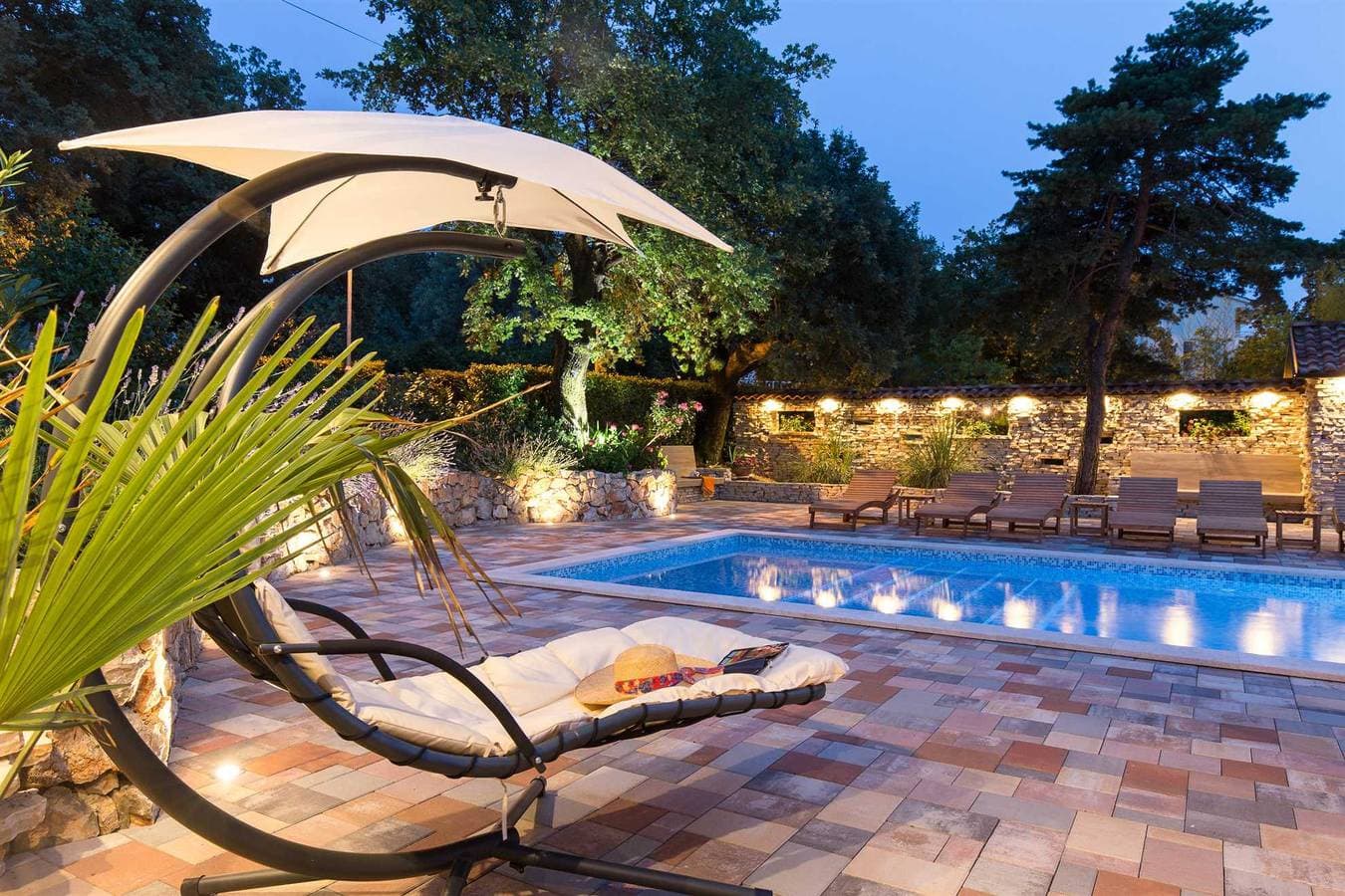 Foto 7 von 25: Ferienwohnung Antonia 1 mit Pool