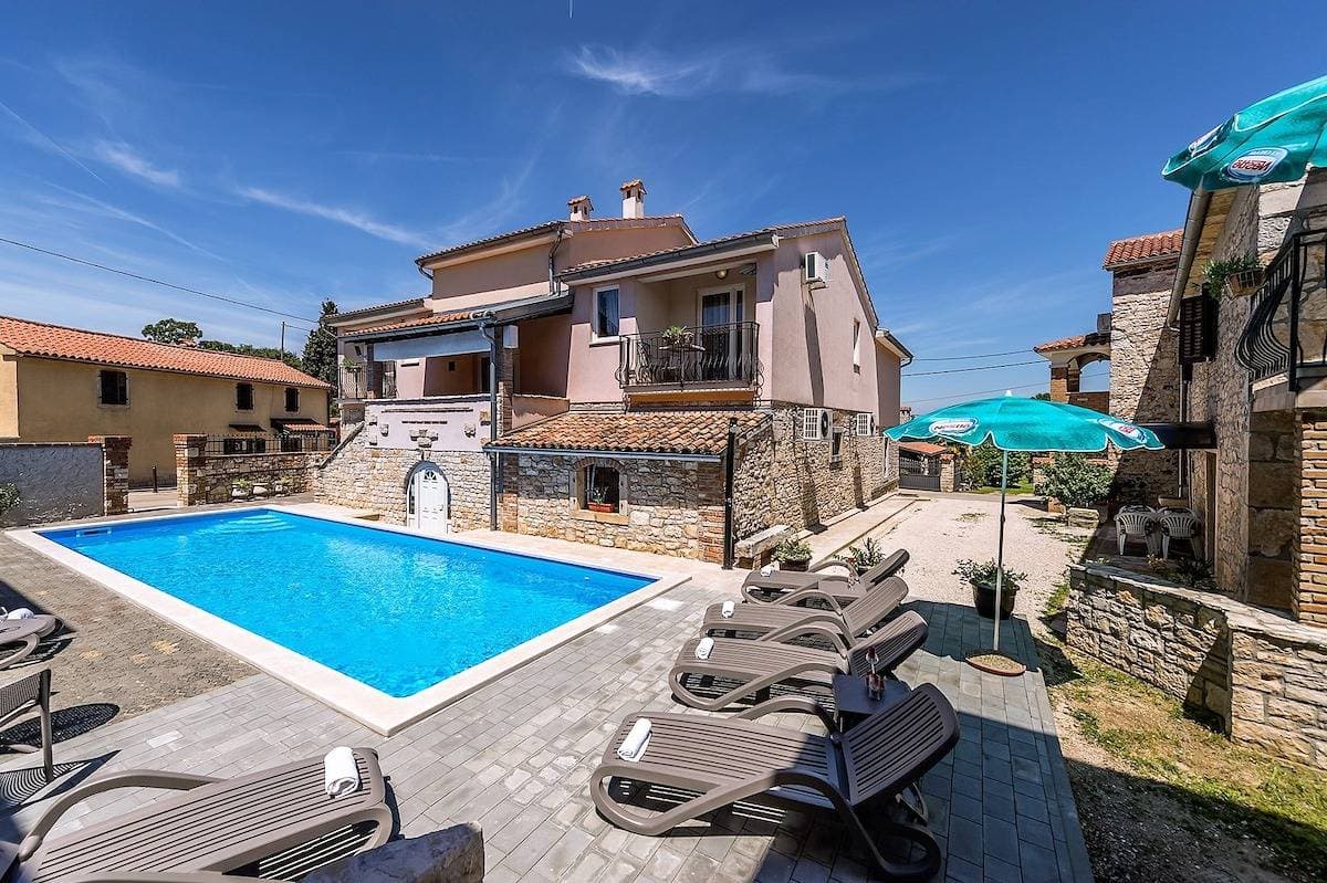 Foto 4 von 24: Erdgeschosswohnung Fiorela I in Villa Valtrazza