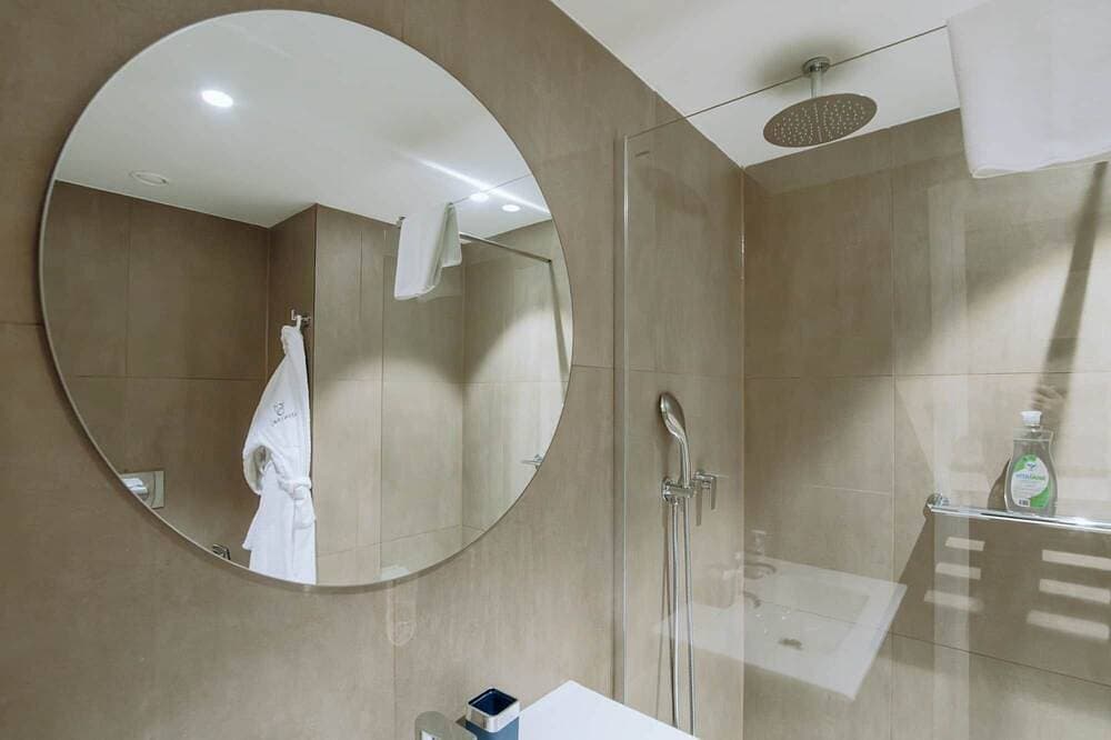 Foto 10 von 30: Mercury Suites Apartment with Pool Access