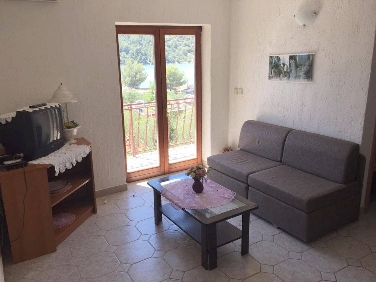 Foto 5 von 37: Two-Bedroom Apartment