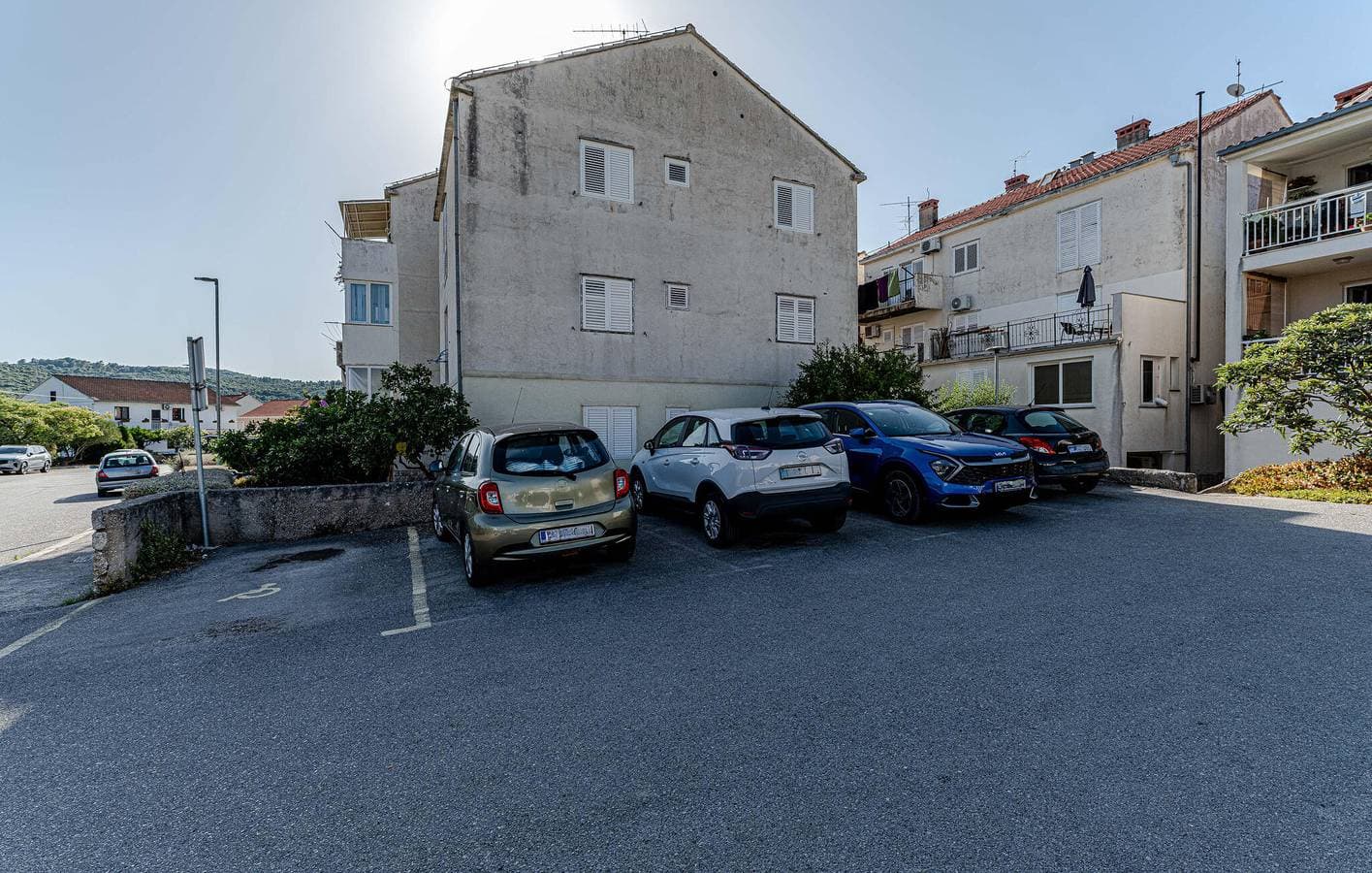 Foto 5 von 27: Gemütlich, 2 km vom Strand entfernt: WLAN, Klimaanlage, Terrasse und Parkplatz
