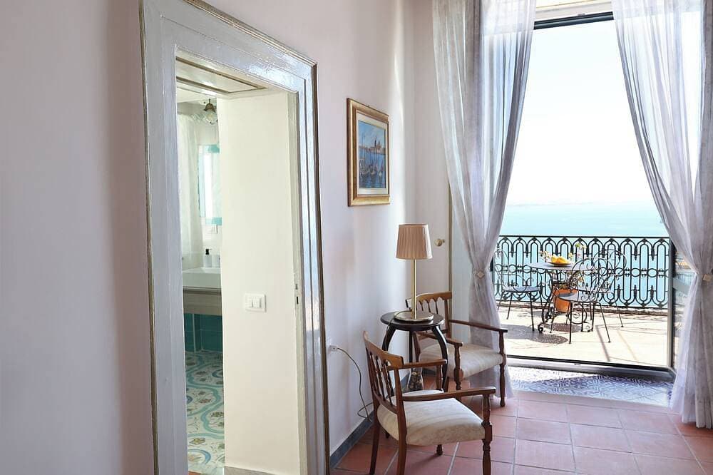 Foto 12 von 14: Room (Albori)_Your Terrace on the Coast_.