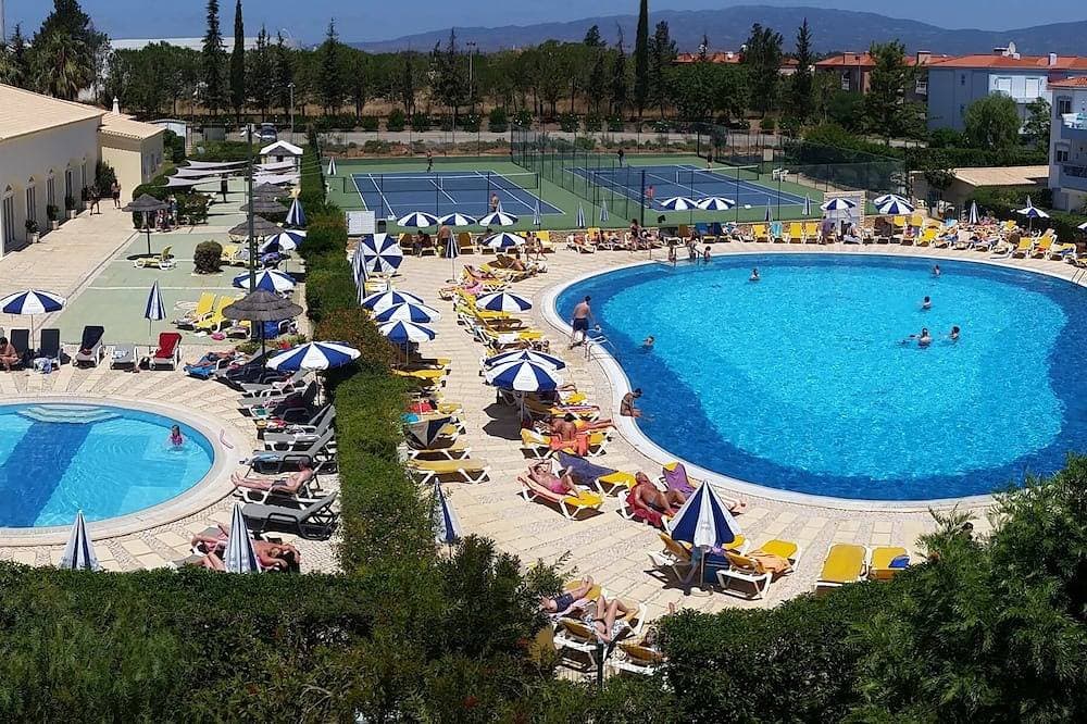 Foto 9 von 12: Festzelt am Pool Apt im fabelhaften Oasis Parque