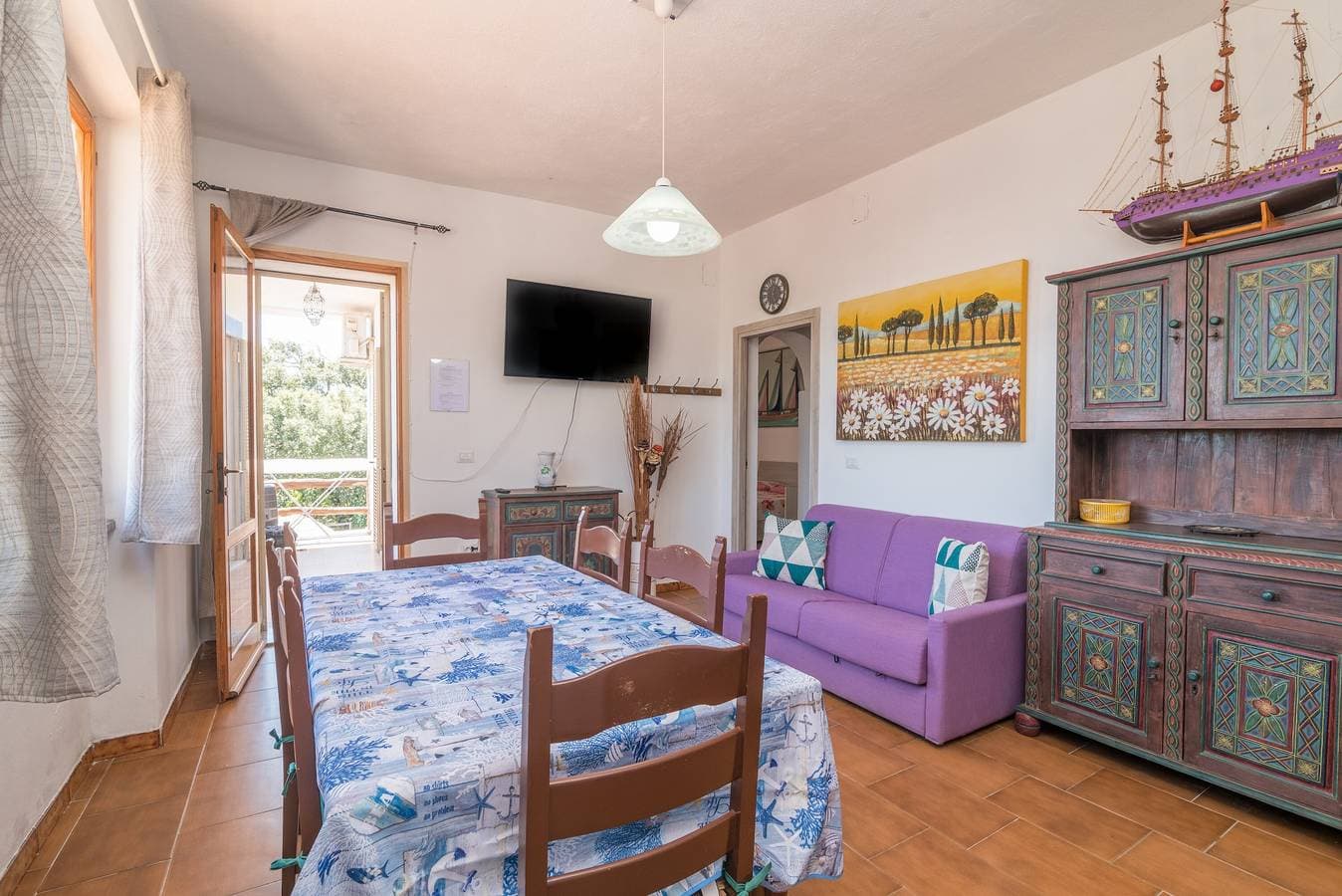 Foto 7 von 23: Großes Apartment mit Hügelausblick, WLAN & Terrasse