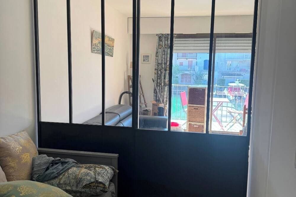 Foto 8 von 16: Port Grimaud - Studio Cab 4 person - Harbor view - access to St Tropez by sea.