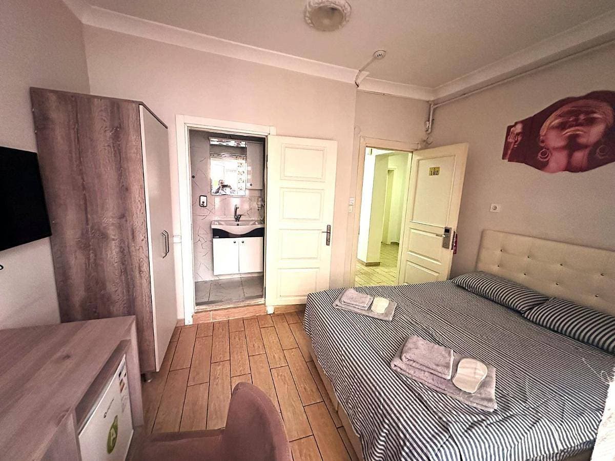Foto 2 von 5: Double Room