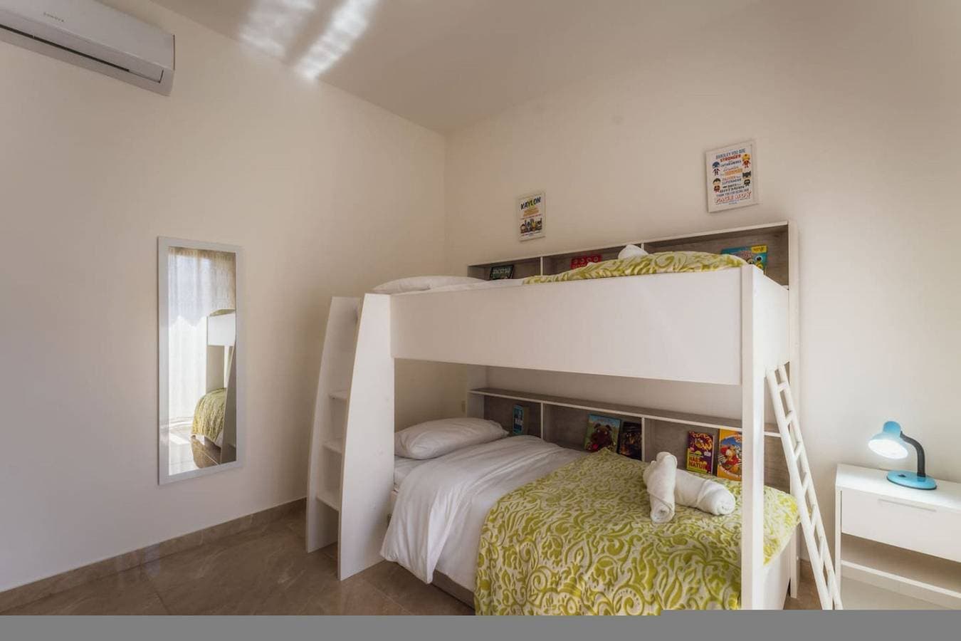 Foto 10 von 36: Ferienwohnung für 5 Personen mit Balkon