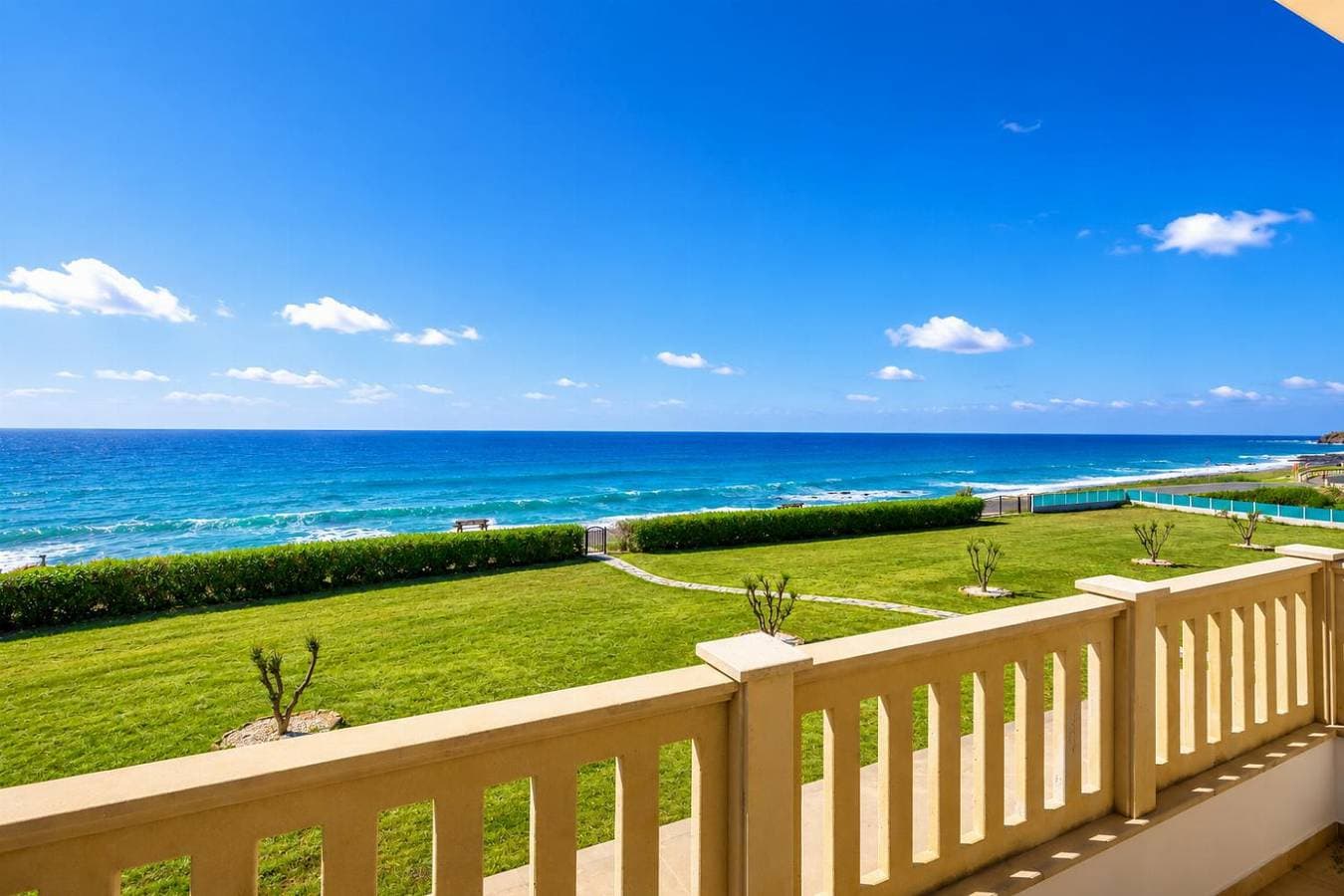 Foto 7 von 22: Villa für 4 Personen mit Balkon