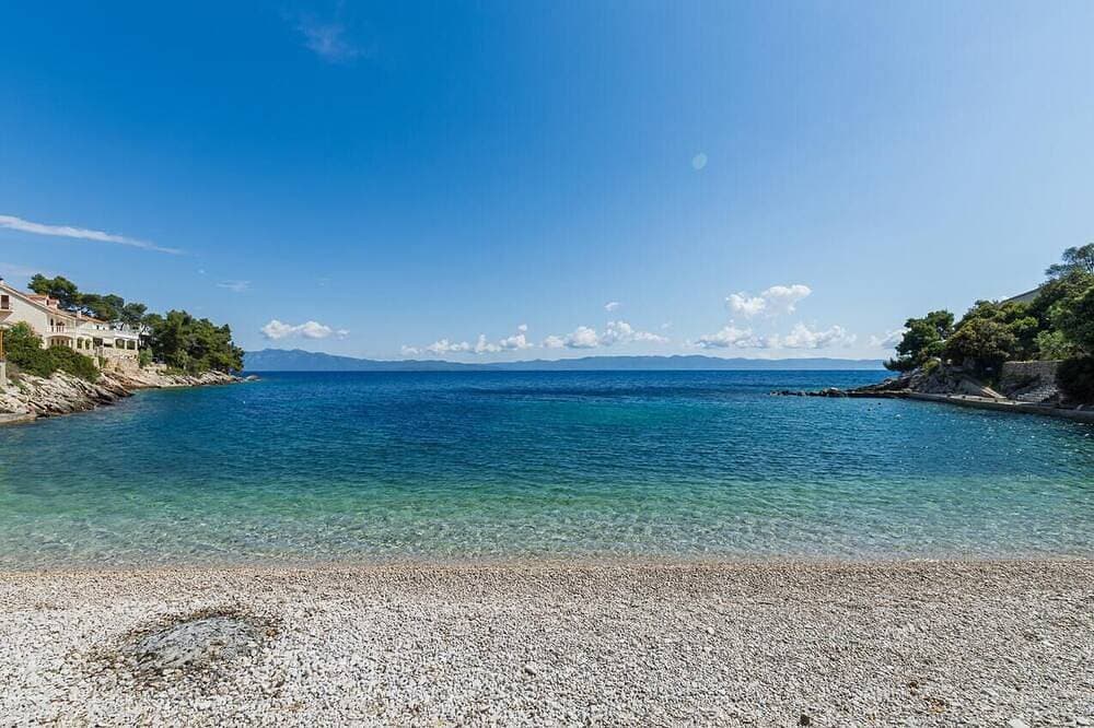 Foto 9 von 14: Studio Appartement mit Terrasse und Meerblick Bucht Torac, Hvar