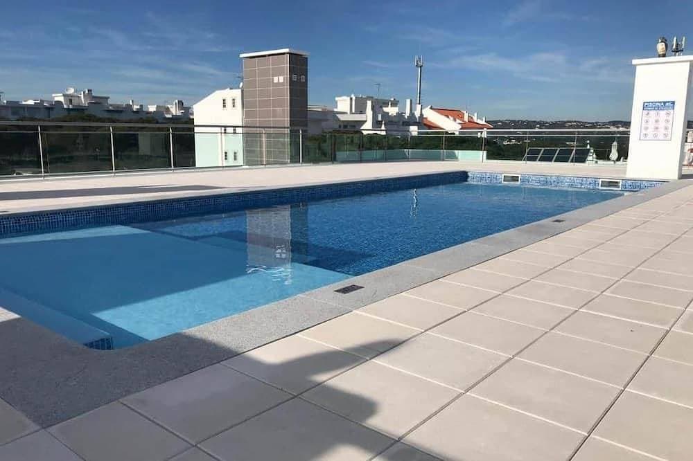 Superb 2 Bedroom Apt with Roof Top Pool,  Falesia 1