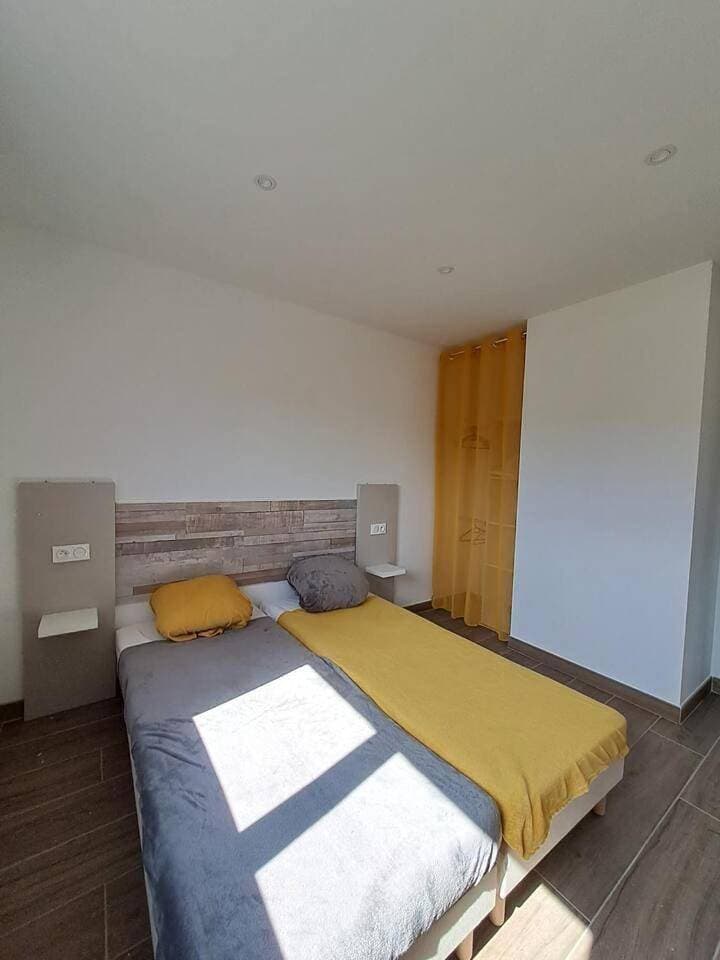 Foto 7 von 33: Four-Bedroom House