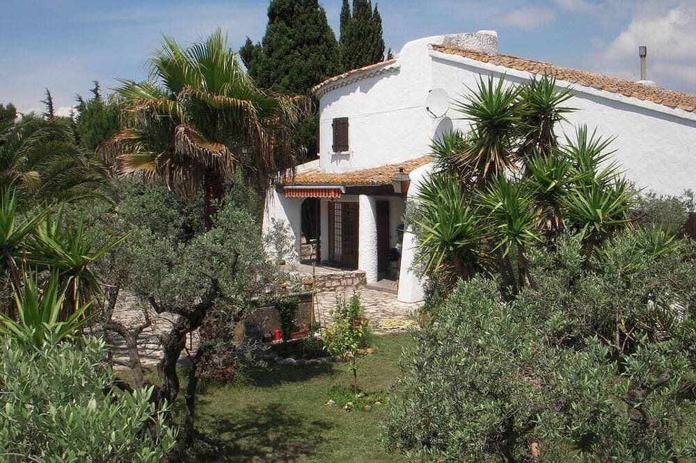 Foto 7 von 22: Ferienwohnung auf parkähnlichem Privatanwesen mit Pool bei Arles in der Provence