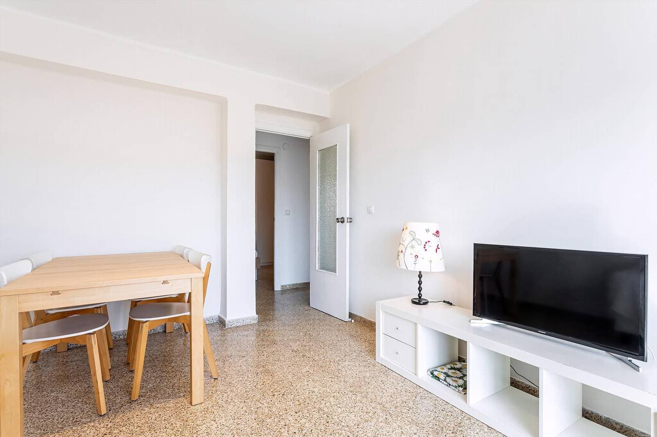 Foto 7 von 26: Ferienwohnung für 3 Personen mit Terrasse