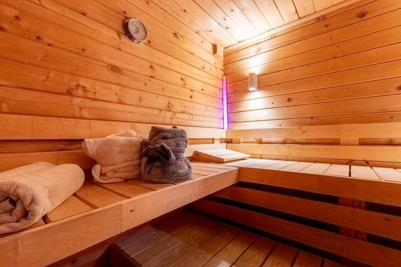 Foto 2 von 42: Ferienhaus 'Kleines Backhaus in der Eifel, mit Sauna und Privatterasse'
