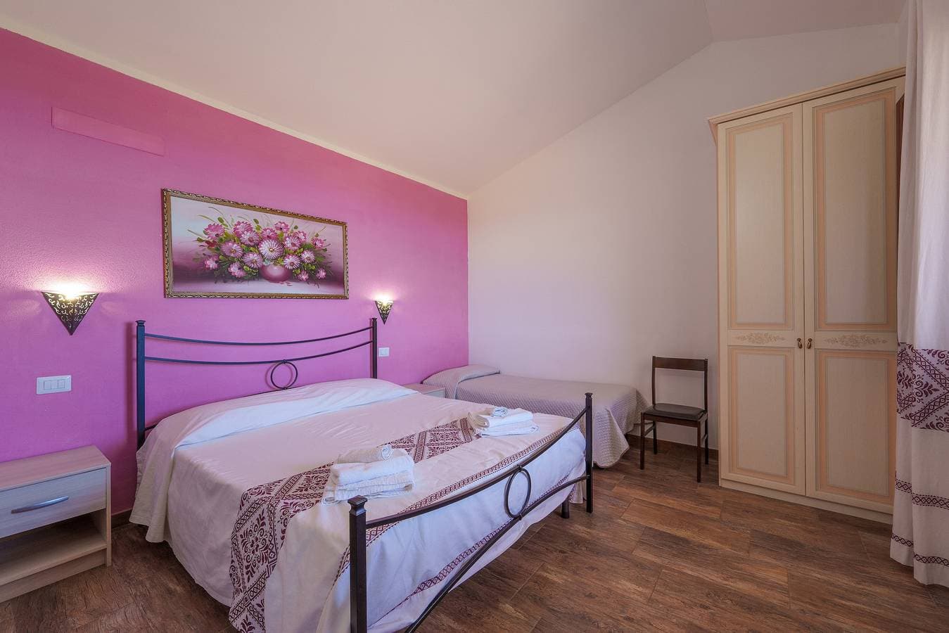 Foto 8 von 28: Ferienapartment "Casa Ginestre" mit Meerblick, Gemeinschaftspool und WLAN