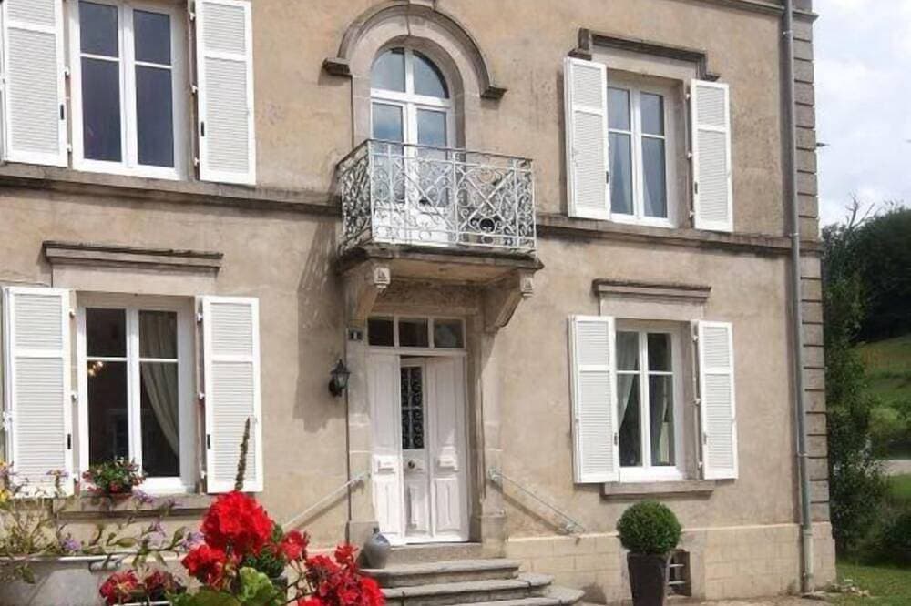 Schöne Villa für 10 Personen 1