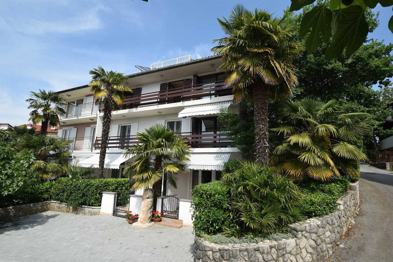 Foto 2 von 29: Ferienwohnung Antonia 2 mit Pool