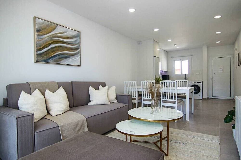 Foto 12 von 15: Phaedrus Living: Seaview Luxury Flat Limnaria 114