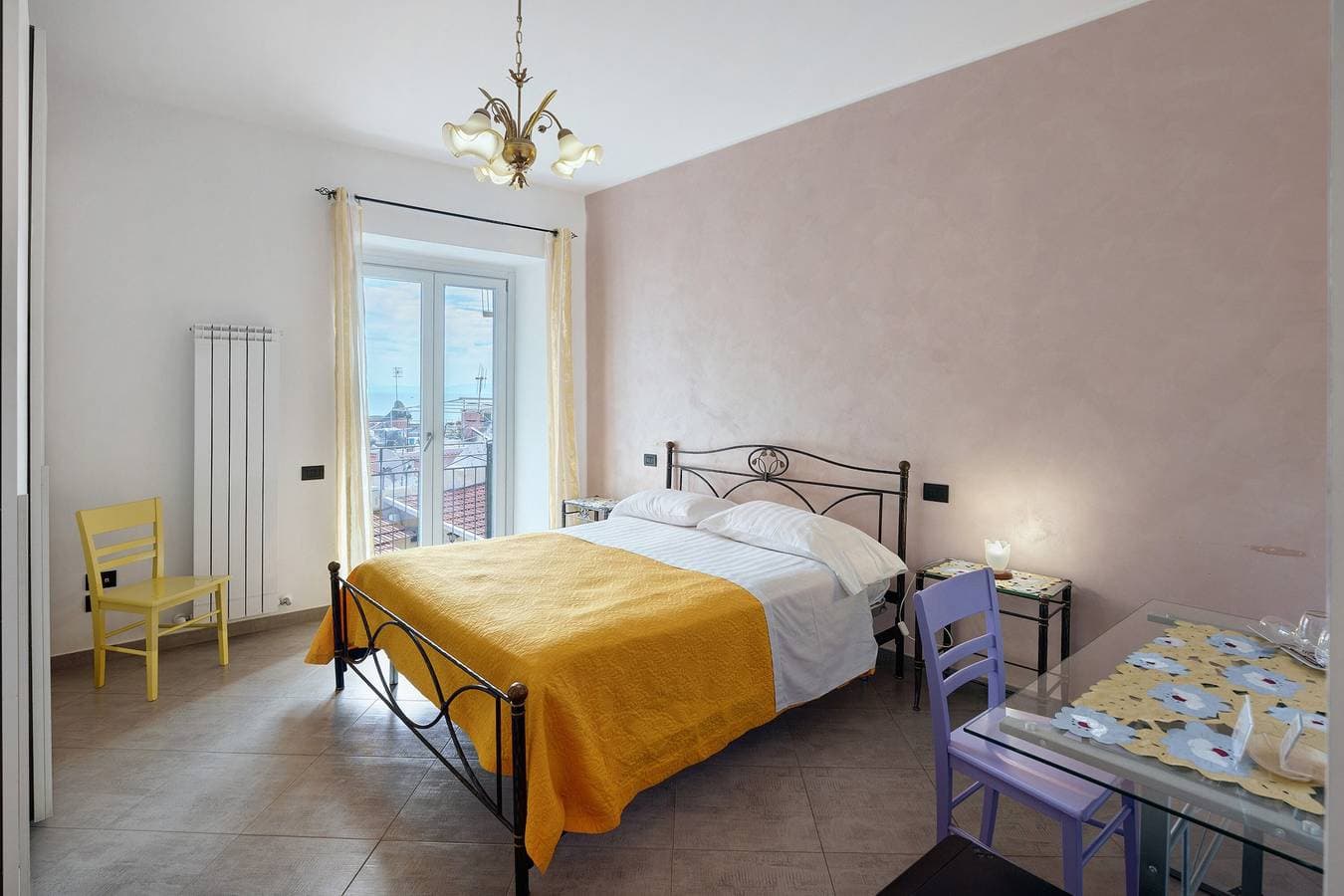 Foto 2 von 13: Zimmer 'Camera Libeccio Vista Mare' mit Meerblick, WLAN und Klimaanlage