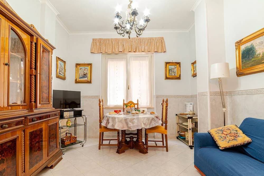 Foto 9 von 17: \"Casa Mia Vacanze Napoli\" Komfortable Wohnung nahe Innenstadt und Metro1!