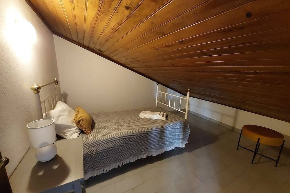 Foto 7 von 30: Apartamento Delfino T0 2 Camas