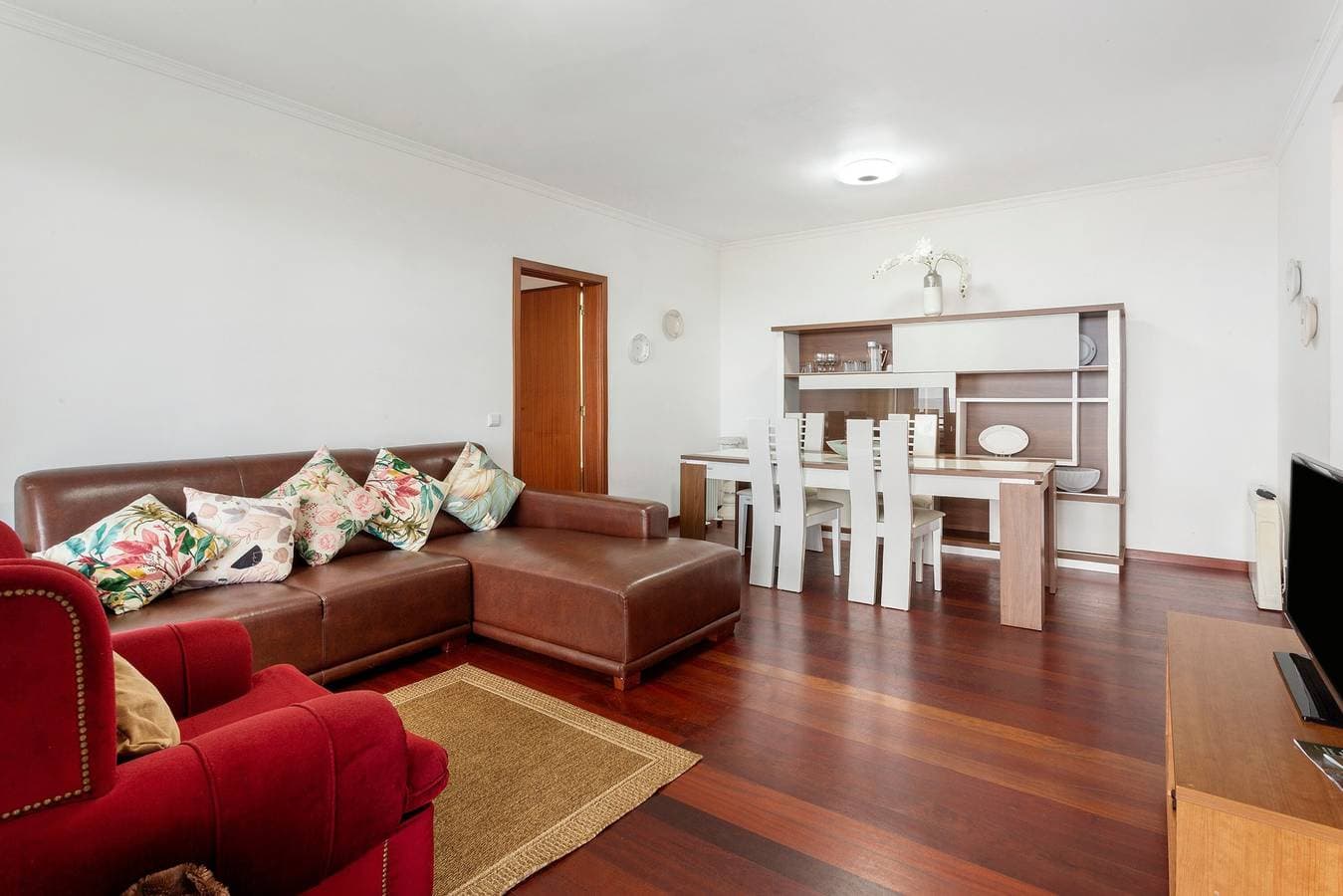 Foto 5 von 25: Ferienhaus 'Blissful Haven - Soulful Stays' mit Meerblick, privater Terrasse und WLAN