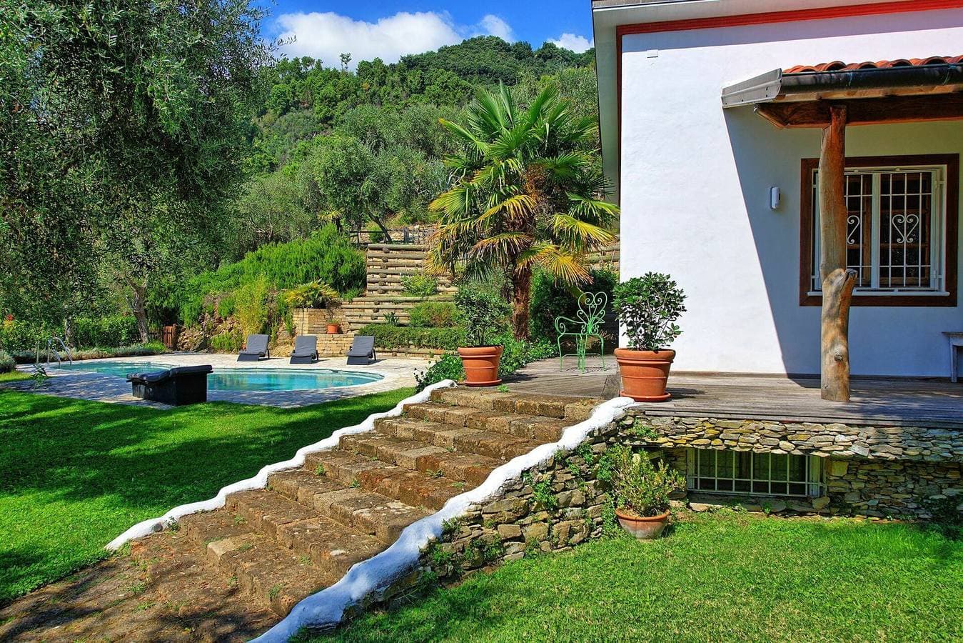 Foto 4 von 45: Villa für 8 Personen mit Terrasse