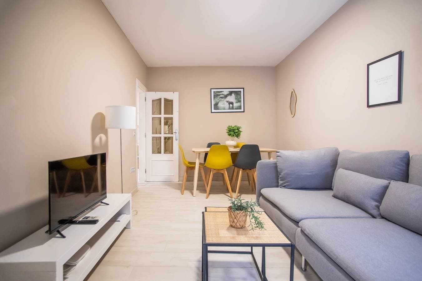 Foto 12 von 17: Ferienwohnung für 5 Personen mit Balkon