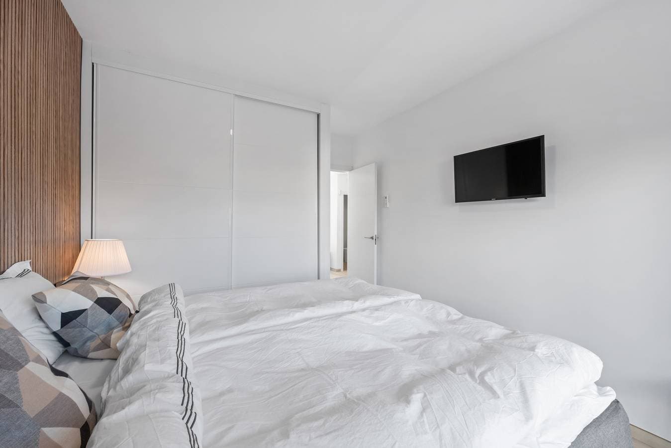 Foto 12 von 25: 100 Beach Views Landhaus mit Meerblick, WLAN und Klimaanlage
