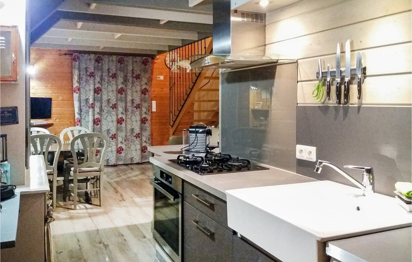 Foto 13 von 23: Appartement am Pool mit Parkplatz & WiFi | 1km nach Aubignan