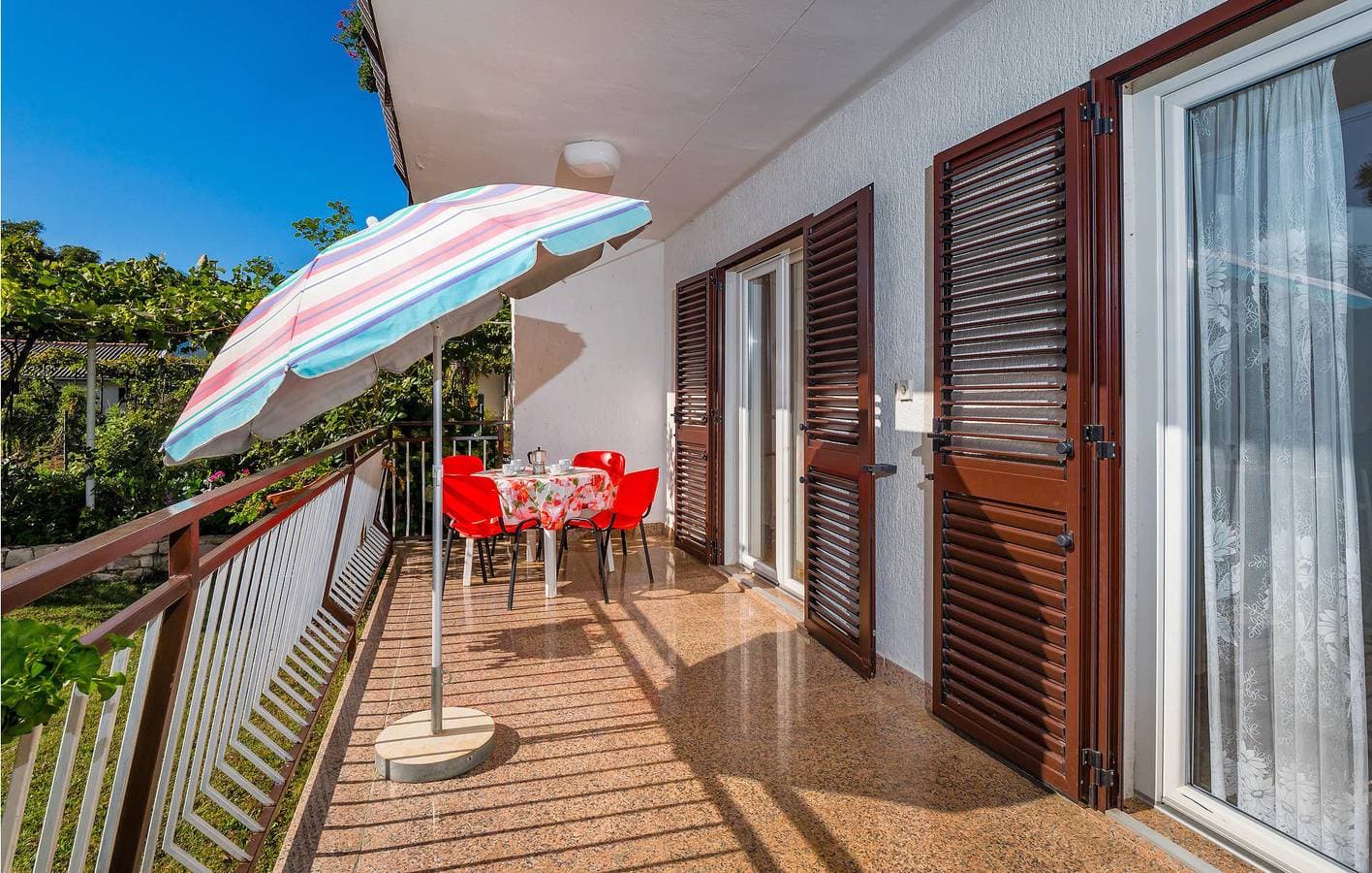 Foto 10 von 29: Charmante 61 m² große Wohnung mit Terrasse, WLAN und Parkplatz in der Nähe von Presika