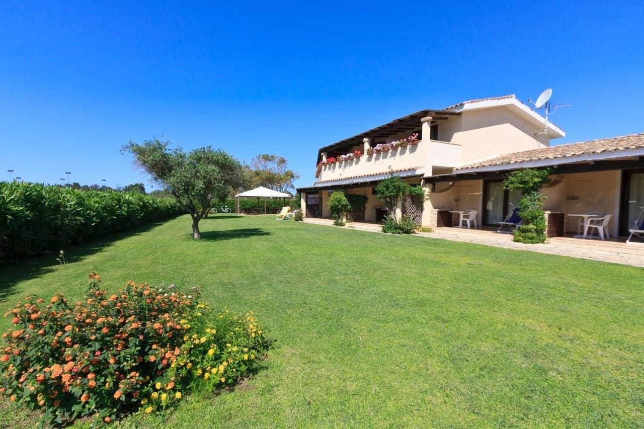 Porto Giunco Residence 1