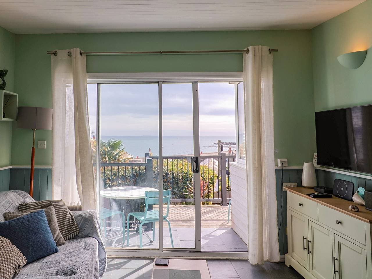 Foto 3 von 28: Bungalow für 4 Personen mit Balkon