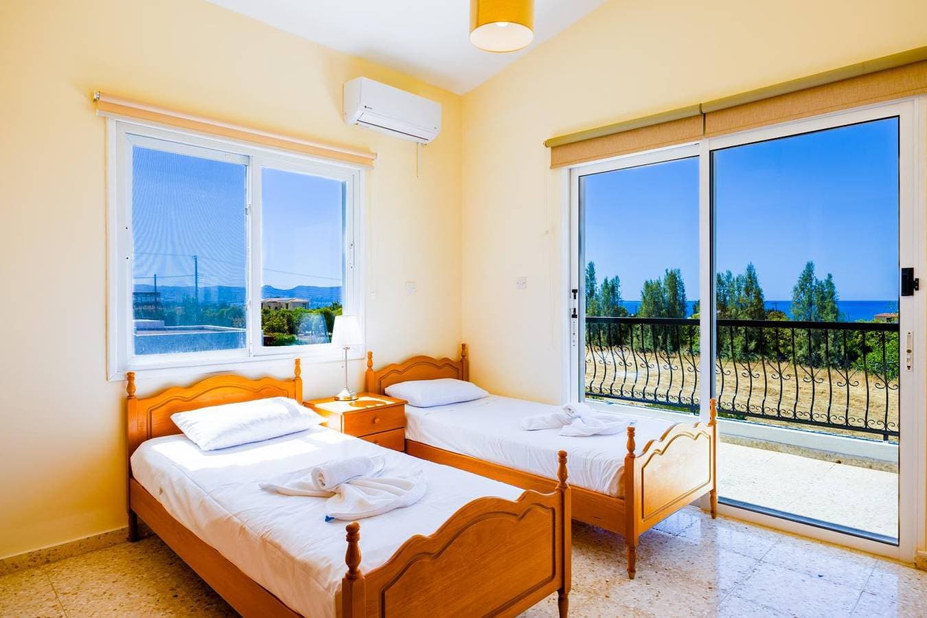 Foto 6 von 33: Villa für 4 Personen mit Balkon